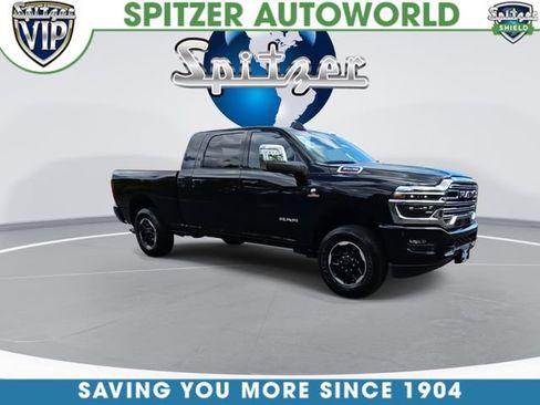 Used 2025 RAM 3500 Laramie AWD/4WD image 2