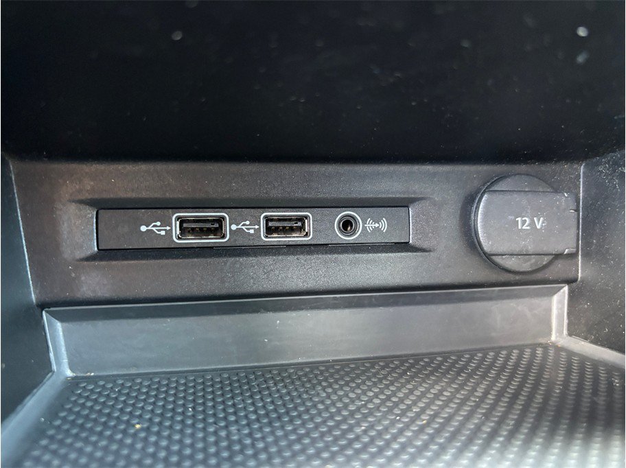 Used 2019 Volkswagen Tiguan SEL Premium R-Line FWD image 32