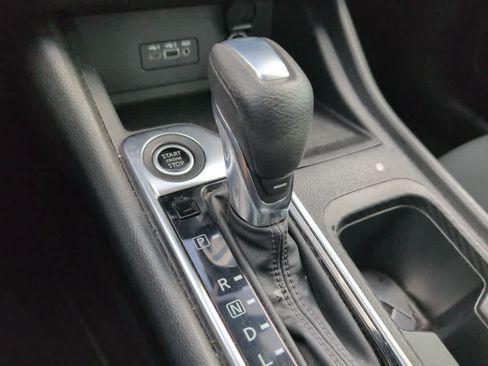 Used 2020 Nissan Sentra SV FWD image 8