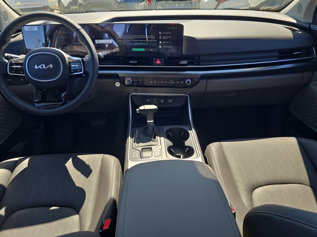 New 2026 Kia Carnival FWD image 12