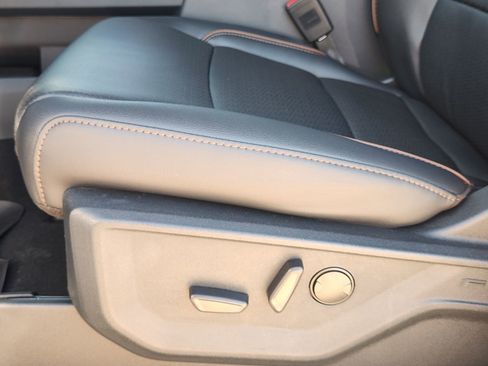 New 2026 Ford F250 Lariat w/ Lariat Premium Package image 23