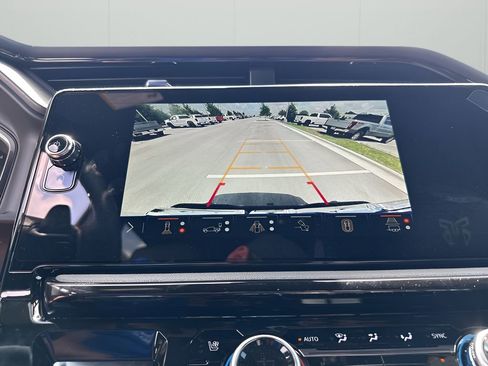 New 2025 GMC Sierra 1500 AT4 w/ AT4 Premium Package image 42