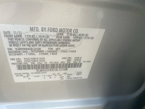 Used 2012 Lincoln MKT FWD image 27