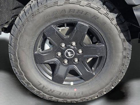 New 2025 Ford Bronco Big Bend w/ Black Diamond Package image 18