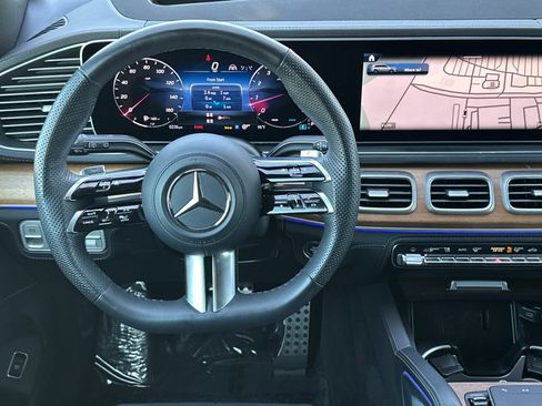 Certified 2024 Mercedes-Benz GLS 580 4MATIC image 14