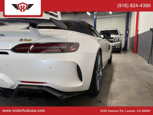 Used 2020 Mercedes-Benz AMG GT R image 10