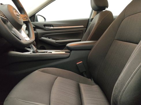 Used 2023 Nissan Altima 2.5 SV AWD/4WD image 17