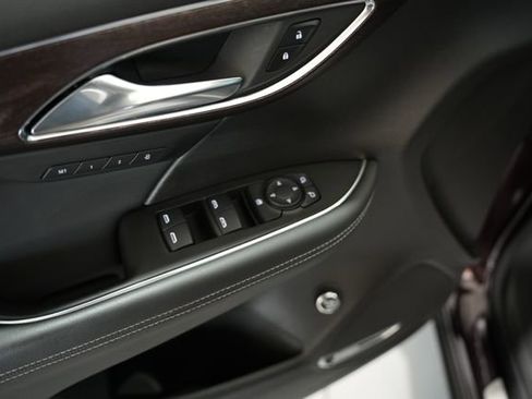 Used 2021 Buick Envision Avenir w/ Technology Package II image 13