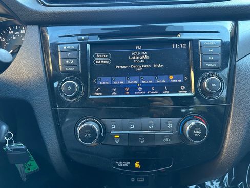 Used 2022 Nissan Rogue Sport S image 29