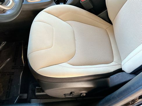 Used 2016 Jeep Cherokee 75th Anniversary image 19