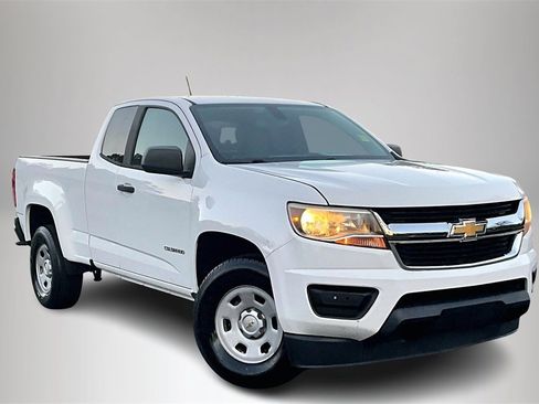 Used 2018 Chevrolet Colorado W/T image 1
