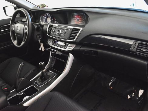 Used 2015 Honda Accord Sport image 33