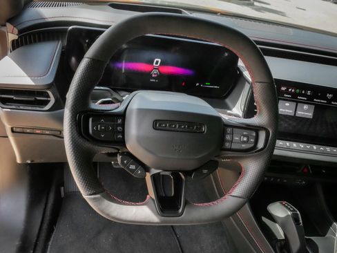 Used 2025 Dodge Charger Scat Pack w/ Track Pack image 19