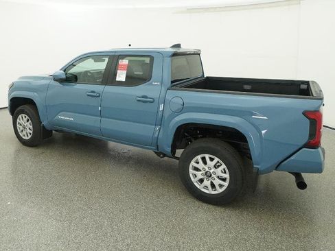 New 2026 Toyota Tacoma SR5 image 33