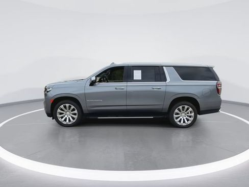 Used 2021 Chevrolet Suburban Premier w/ Premium Package AWD/4WD image 7