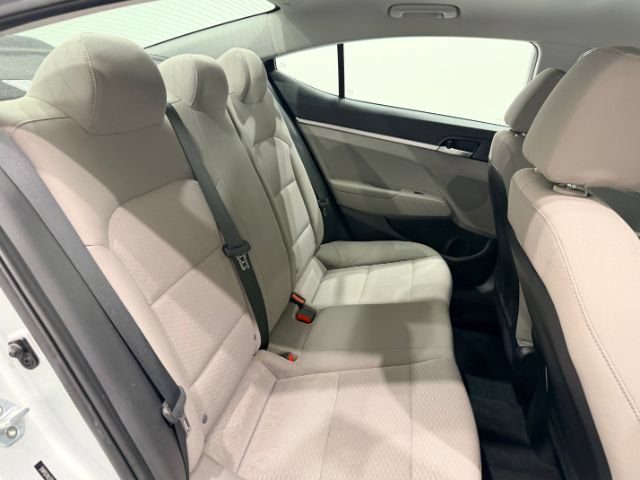 Used 2020 Hyundai Elantra SE FWD image 31
