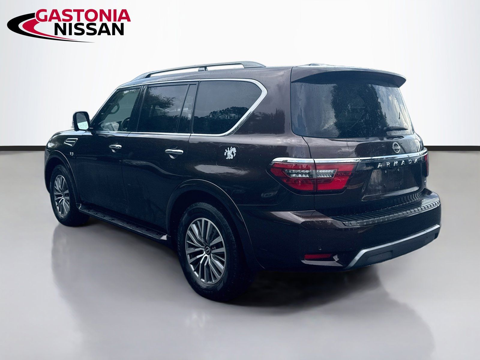 Used 2022 Nissan Armada SL w/ Captain's Chairs Package RWD image 6