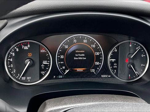 Used 2017 Buick LaCrosse Essence image 23