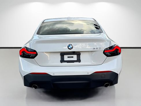 Used 2025 BMW 230i 230i image 4