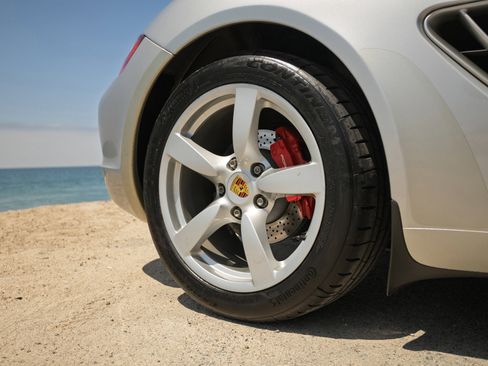 Used 2006 Porsche Cayman S RWD image 13