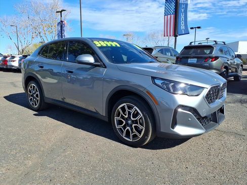 Used 2025 BMW X2 xDrive28i w/ Technology Package image 3