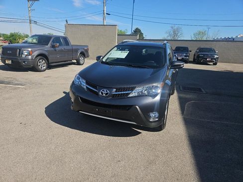 Used 2014 Toyota RAV4 XLE image 3