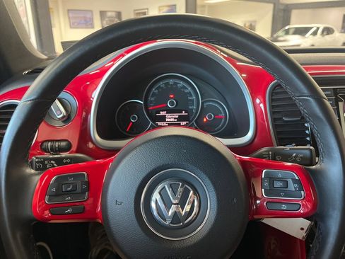 Used 2018 Volkswagen Beetle 2.0T Coast FWD image 52