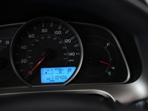 Used 2013 Toyota RAV4 XLE AWD/4WD image 16
