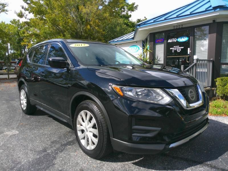 Used 2017 Nissan Rogue S FWD image 4