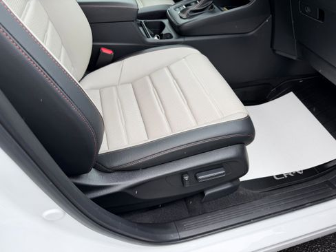 Used 2025 Honda CR-V Sport Touring image 23