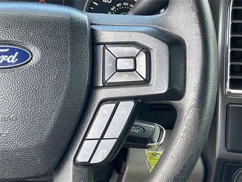 Used 2017 Ford F150 XLT w/ Trailer Tow Package image 12