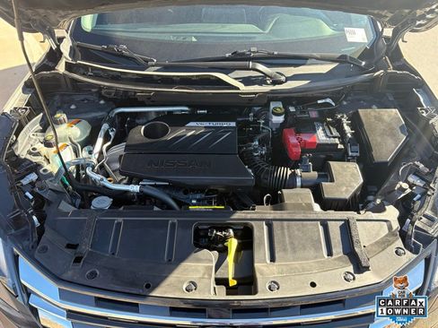 Used 2025 Nissan Rogue SV image 28