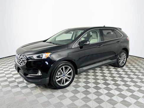Used 2021 Ford Edge Titanium FWD image 3