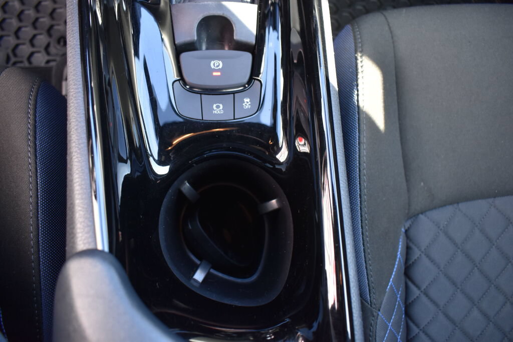 Used 2021 Toyota C-HR Limited FWD image 14