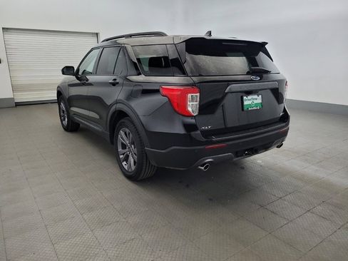 Used 2022 Ford Explorer XLT w/ Equipment Group 202A AWD/4WD image 5