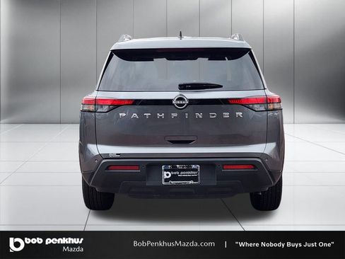 Used 2025 Nissan Pathfinder SV FWD image 26