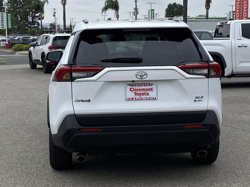 Certified 2025 Toyota RAV4 XLE AWD/4WD image 42