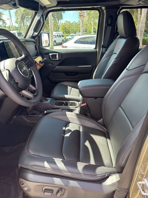 Used 2026 Jeep Gladiator Rubicon AWD/4WD image 3