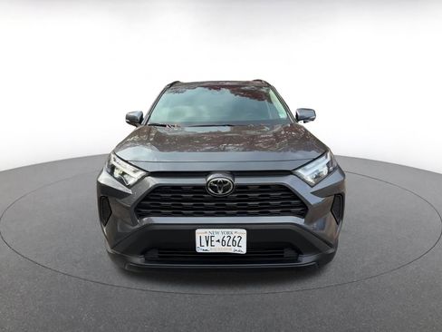 Used 2025 Toyota RAV4 XLE image 4