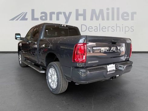 New 2026 RAM 2500 Laramie AWD/4WD image 3