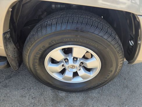 Used 2004 Toyota 4Runner Sport image 29