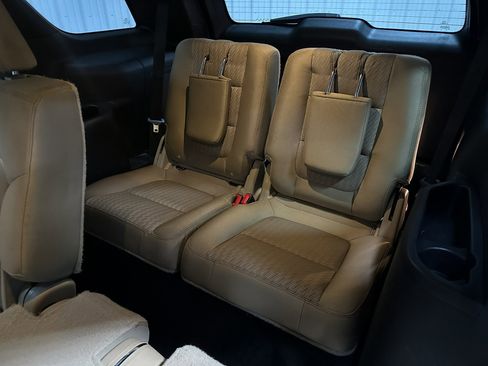 Used 2017 Ford Explorer 4WD image 36