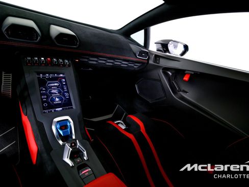 Used 2023 Lamborghini Huracan STO RWD image 14