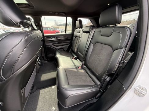 Certified 2023 Jeep Grand Cherokee Altitude image 29