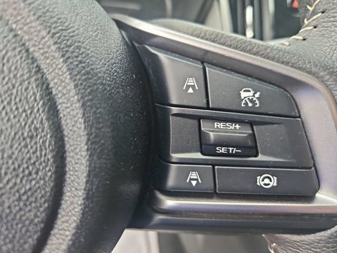 Used 2025 Subaru Outback Premium AWD/4WD image 19