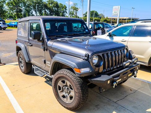 Used 2019 Jeep Wrangler Sport AWD/4WD image 1