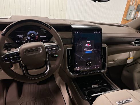 New 2026 GMC Yukon XL Denali image 17