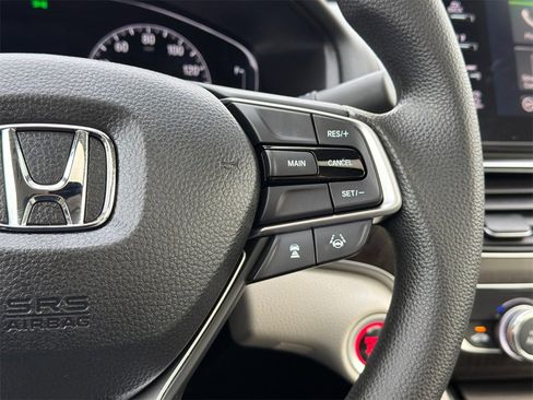 Used 2018 Honda Accord EX image 20