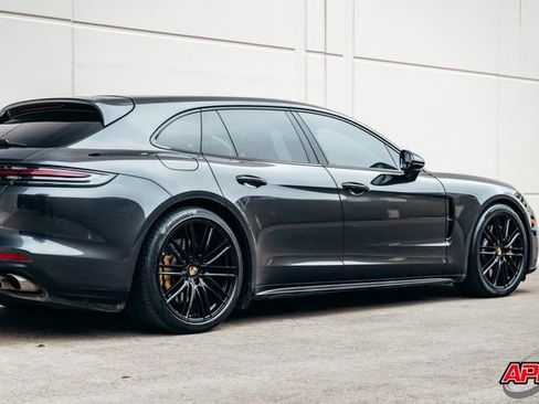 Used 2018 Porsche Panamera 4S image 47