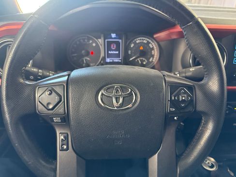 Used 2016 Toyota Tacoma TRD Sport w/ Towing Package RWD image 22